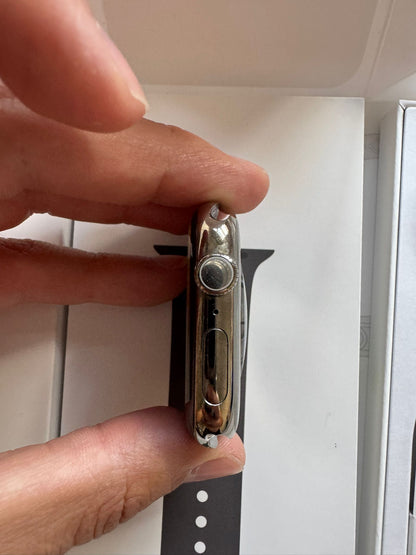 Apple Watch 10 46mm Natural Titanium